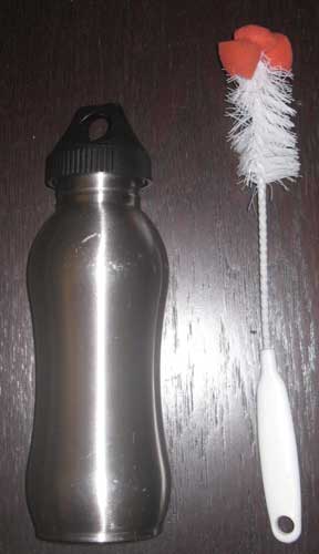 Long-necked scrubber